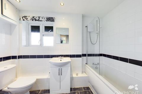 35 Sedgefield Crescent, Romford, RM3 9RR