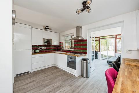 4 Badgers Copse, Worcester Park, KT4 7EZ