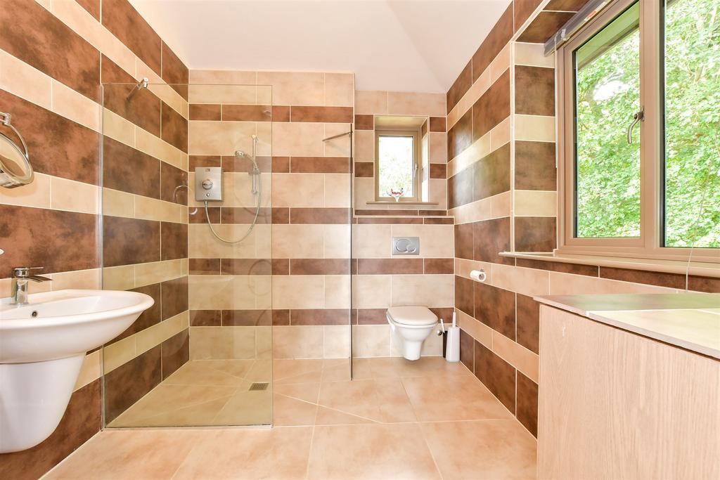 En Suite Shower Room