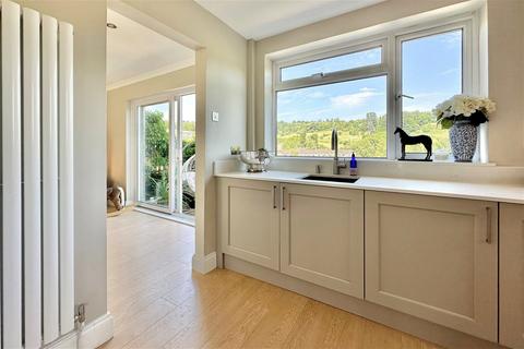 94 Bay Tree Road, Bath, BA1 6NF
