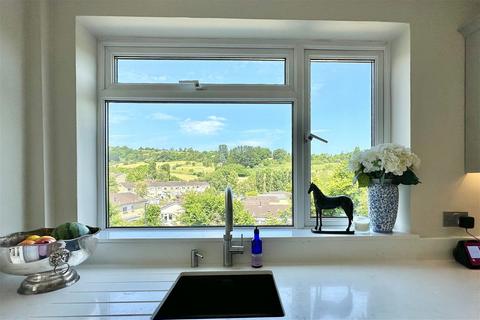 94 Bay Tree Road, Bath, BA1 6NF