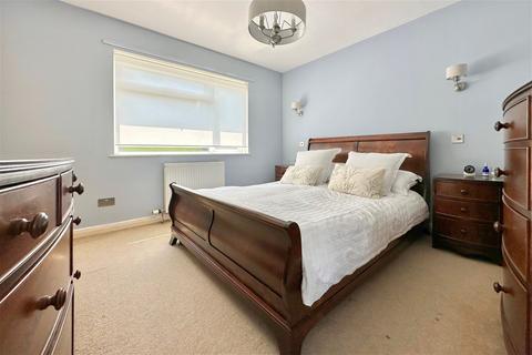 94 Bay Tree Road, Bath, BA1 6NF