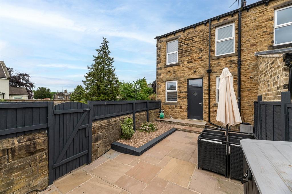 Lawn Road, Burley in Wharfedale, Ilkley, West Yorkshire, LS29 2 bed end