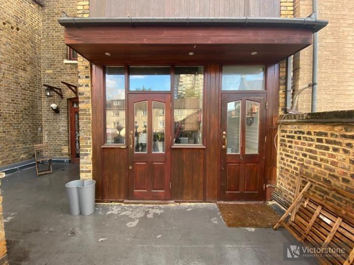 Apartment in London - View 3