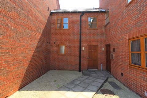 1 bedroom townhouse for sale, Carlisle Mews, Gainsborough
