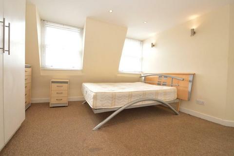2 bedroom flat to rent, Chapel Market, The Angel, N1
