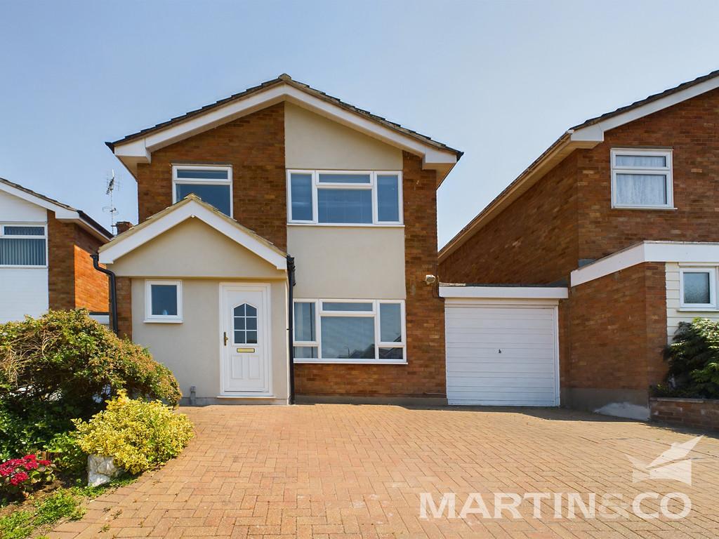 Longmead Avenue, Great Baddow, Chelmsford 4 bed detached house £520,000