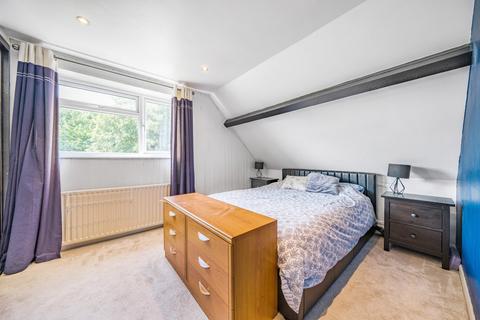 2 bedroom apartment for sale, Croft Road, Sutton