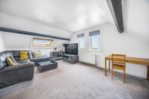 Flat 5, 3 Croft Road, Sutton, SM1 4NE
