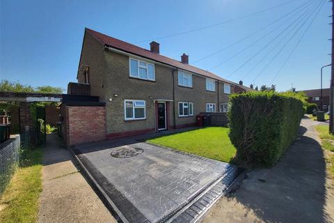 2 bedroom semi-detached house to rent, Quinbrookes, Slough, Berkshire, SL2