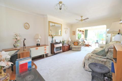 4 Axtaine Road, Orpington, BR5 4HX