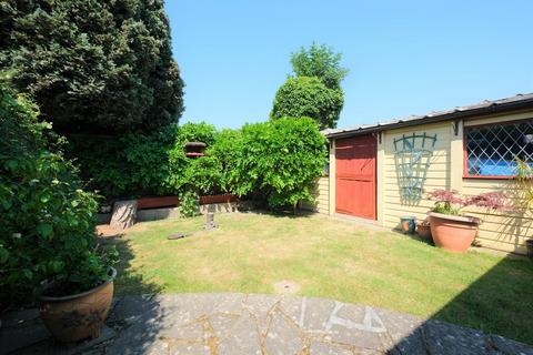 4 Axtaine Road, Orpington, BR5 4HX