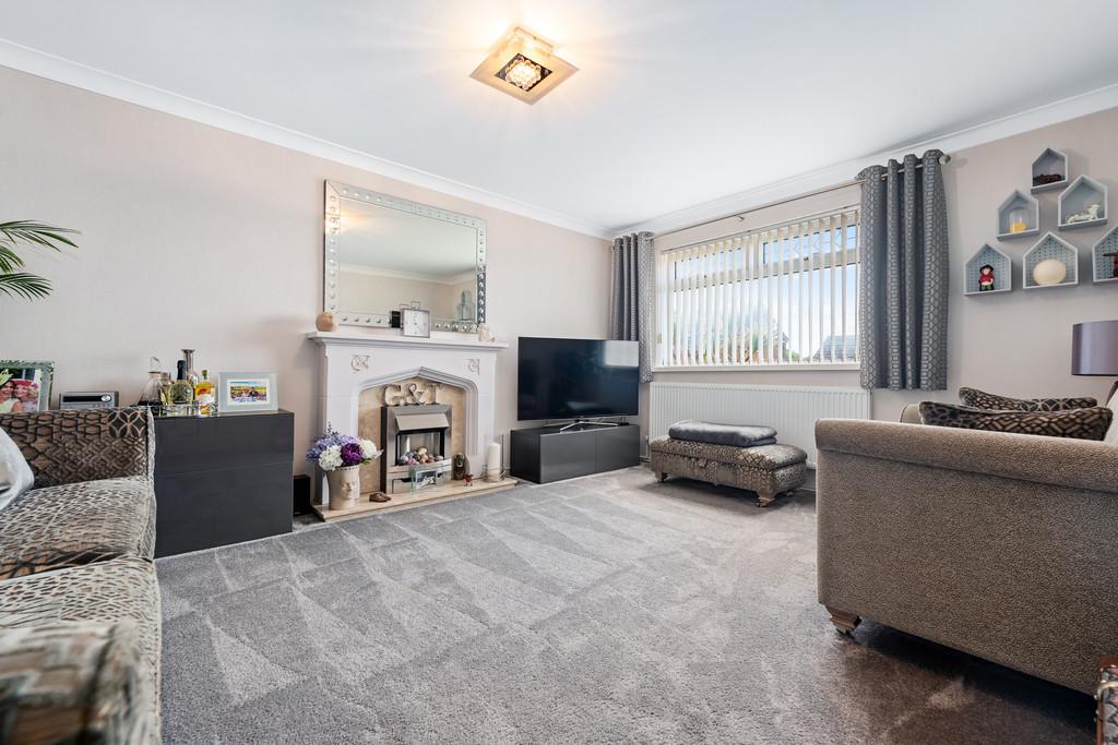 Duxford Close, Cardiff 3 bed detached house for sale £440,000