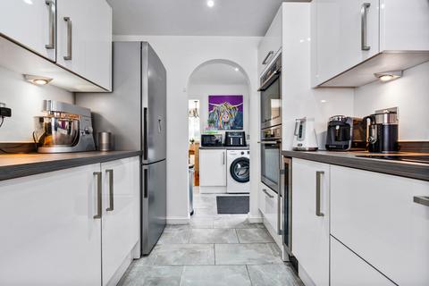 16 Maes Cadwgan, Creigiau, Cardiff, CF15 9TQ