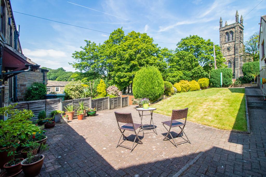 Sude Hill, New Mill, Holmfirth 4 bed link detached house for sale £