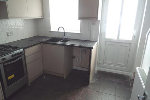 2 bedroom terraced house to rent, 5 Osprey Close