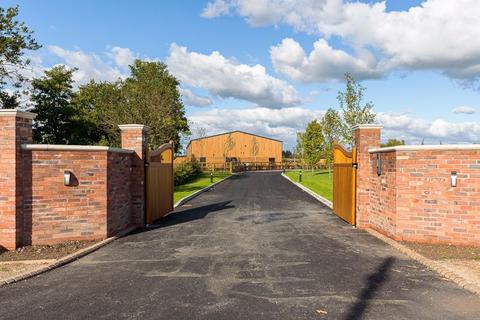 4 bedroom terraced house for sale - Stunning New Homes Overlooking The Lake - Raddel Lane, Higher Whitley