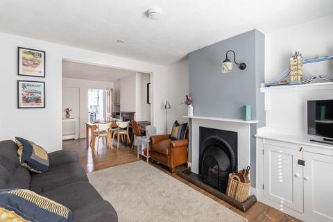9 Meadowbrook Road, Dorking, RH4 1DH