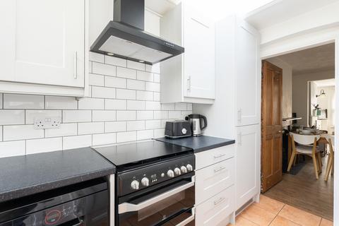 9 Meadowbrook Road, Dorking, RH4 1DH