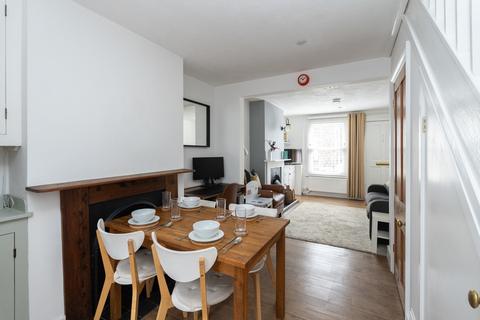 9 Meadowbrook Road, Dorking, RH4 1DH