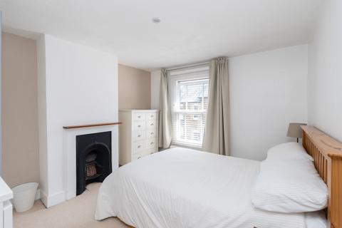 9 Meadowbrook Road, Dorking, RH4 1DH