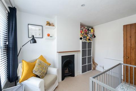 9 Meadowbrook Road, Dorking, RH4 1DH