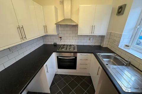 2 bedroom flat to rent, Lancelot Court, Hull, East Riding of Yorkshire, HU9