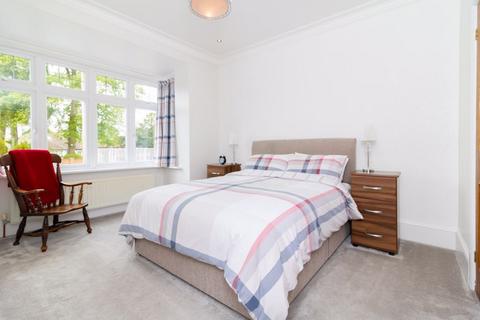 80 Buxton Lane, Caterham, CR3 5HH