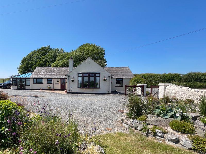 Brynsiencyn, Isle of Anglesey 3 bed cottage for sale £585,000
