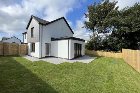 4 bedroom detached house for sale, Penstraze, Truro