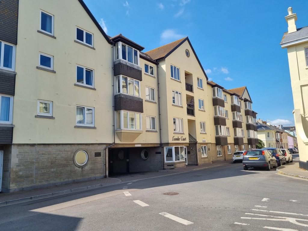 Strand, Teignmouth 1 bed apartment for sale £135,000