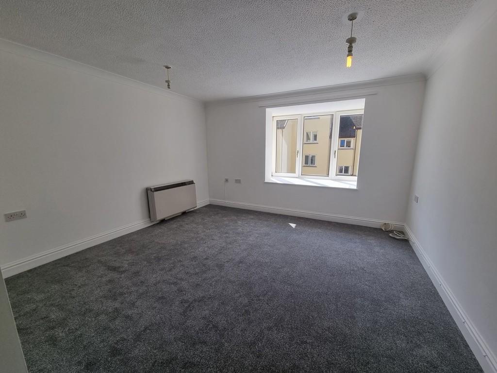 Strand, Teignmouth 1 bed apartment for sale £135,000