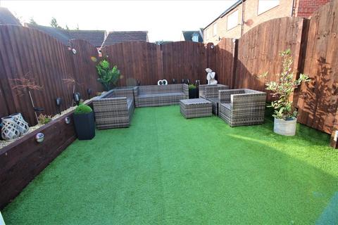2 bedroom semi-detached house to rent, Kingfisher Drive, Mexborough S64