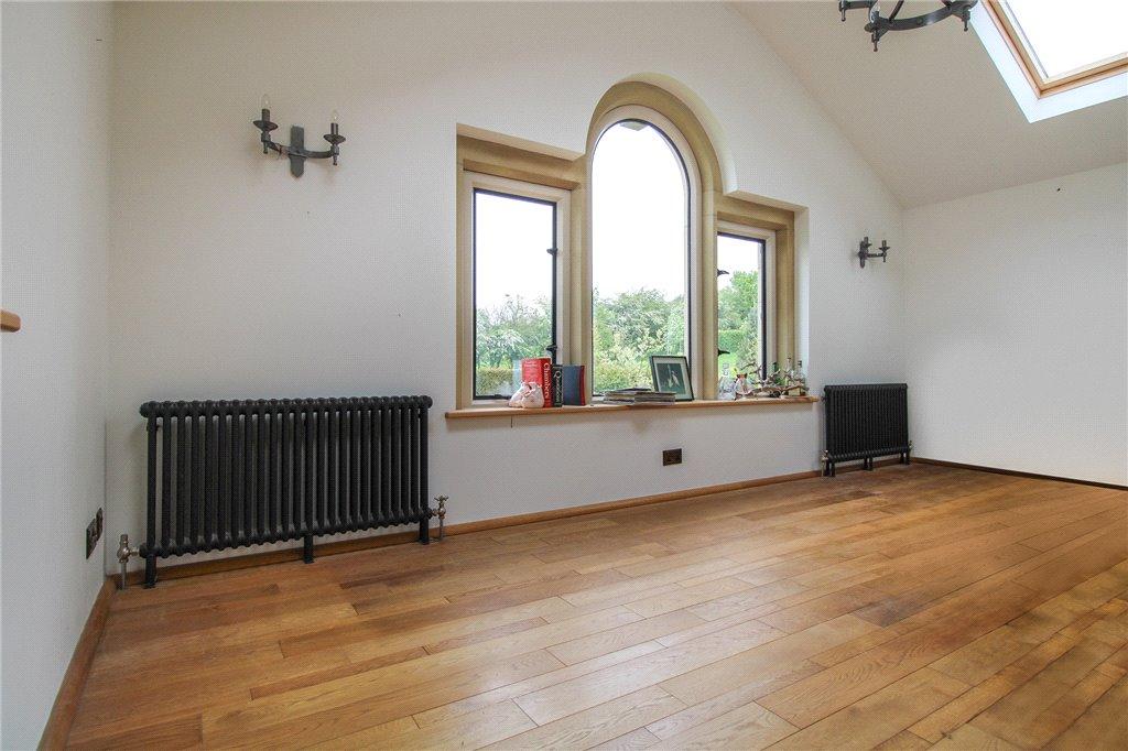 Bedroom/Sitting Room