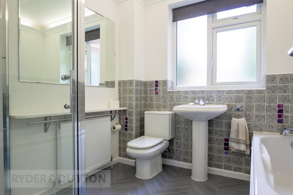 Bathroom & Shower