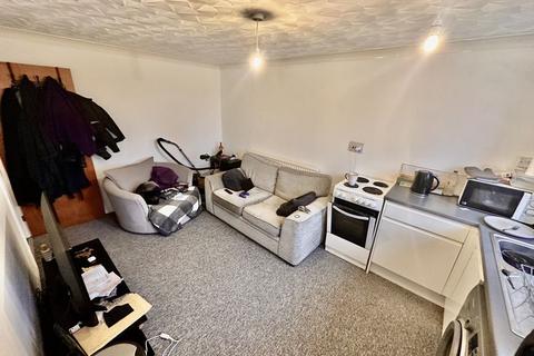 1 bedroom apartment for sale, Heath Close, Newport