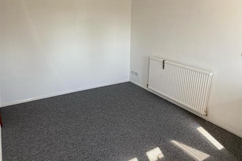 undefined, Heath Close, Newport