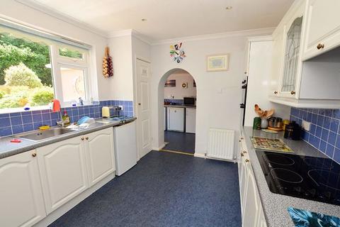 37 Barnfield Close, Galmpton, Brixham, TQ5 0LY