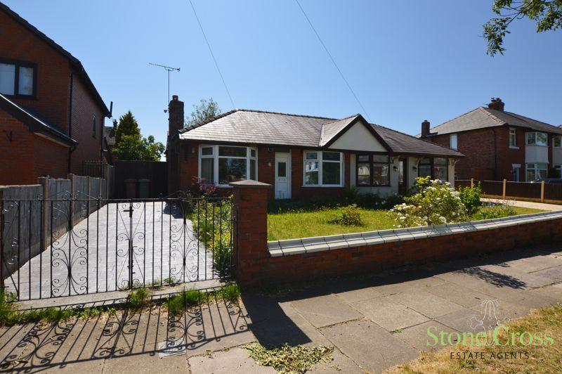 Common Road, NewtonLeWillows, WA12 9JT 2 bed semidetached bungalow