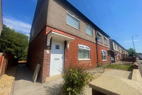 3 bedroom semi-detached house to rent, Gloucester Street, Atherton, Manchester. *AVAILABLE NOW*