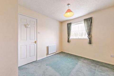 24 Eindhoven Close, Carshalton, SM5 2FD