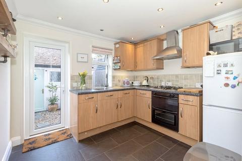 215 Crawley Road, Horsham, RH12 4ET