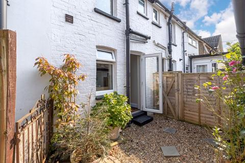 215 Crawley Road, Horsham, RH12 4ET