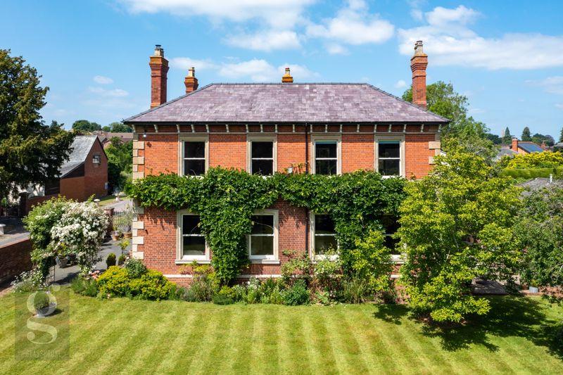Hampton Park Road, Hereford, HR1 1TJ 5 bed detached house for sale £