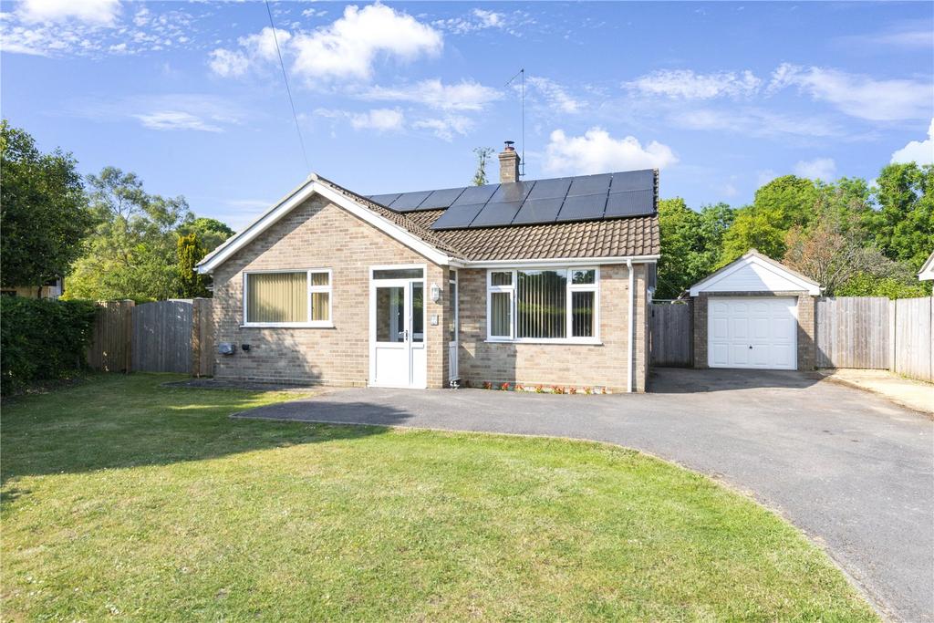 New Cross, Longburton, Sherborne, DT9 3 Bed Bungalow For Sale - £525,000