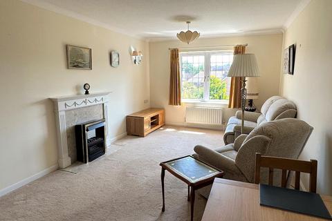 2 bedroom flat for sale - Penns Court, Steyning, West Sussex, BN44 3BF