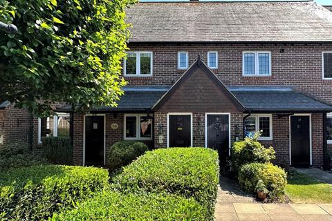 2 bedroom flat for sale, Penns Court, Steyning, West Sussex, BN44 3BF