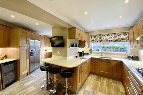 11 David Close, Sheffield, S13 7SD