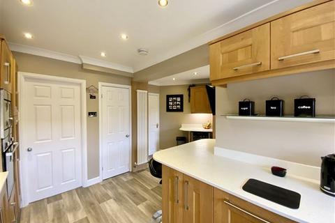 11 David Close, Sheffield, S13 7SD