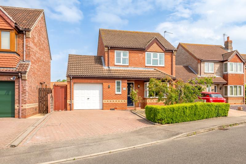 The Hardings, Welton, Lincoln, Lincolnshire, LN2 3FE 3 bed detached house for sale £295,000
